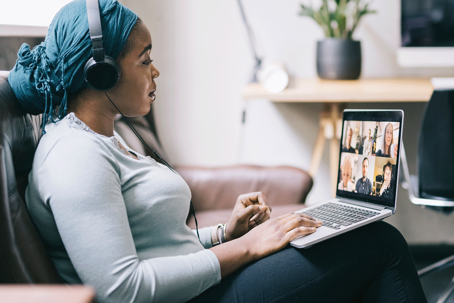 A person participating in a virtual meetup group